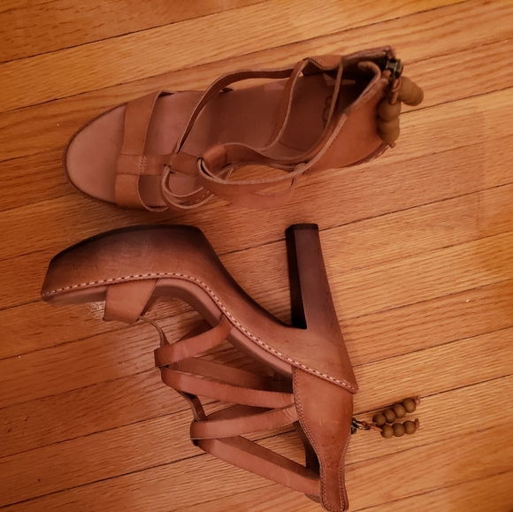 Shoes - Picture 3 of 3